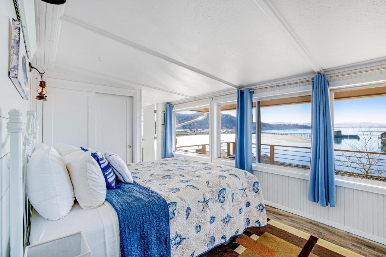 Fisherman'S Dream Boat House Garibaldi Eksteriør bilde